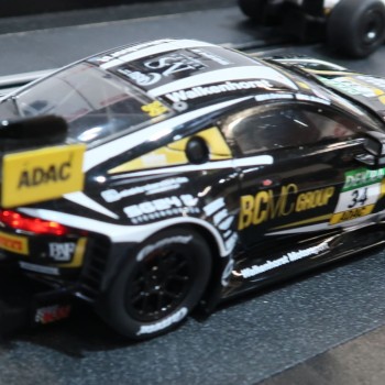 Carrera 32070 Digital 1:32 Aston Martin Vantage AMR GT3 Evo Walkenhorst Motorsport No 34 Slot Car