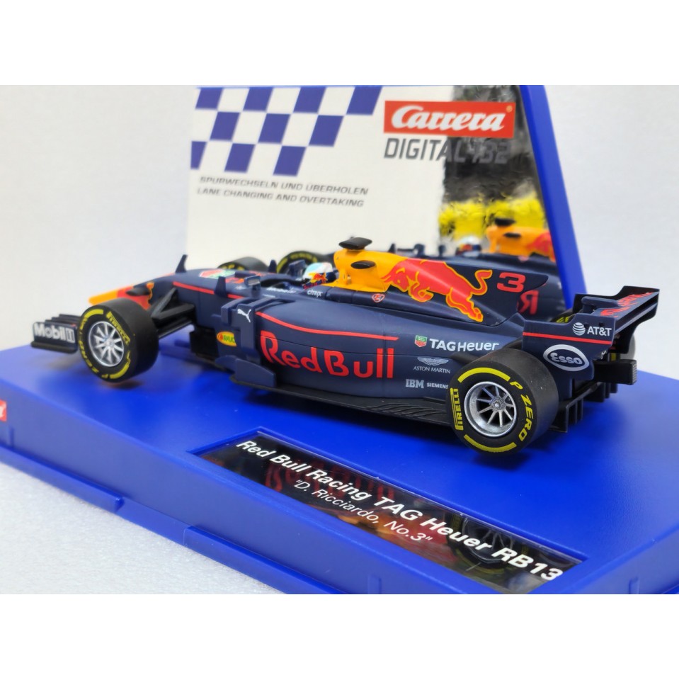 Carrera 30819 Digital 1:32 F1 Red Bull Racing RB13 No 3 Daniel Ricciardo Slot Car