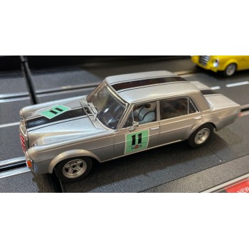 Carrera 31088 Digital 1:32 Mercedes 300 SEL 6.3 AMG Preis der Nationen 1970 Slot Car