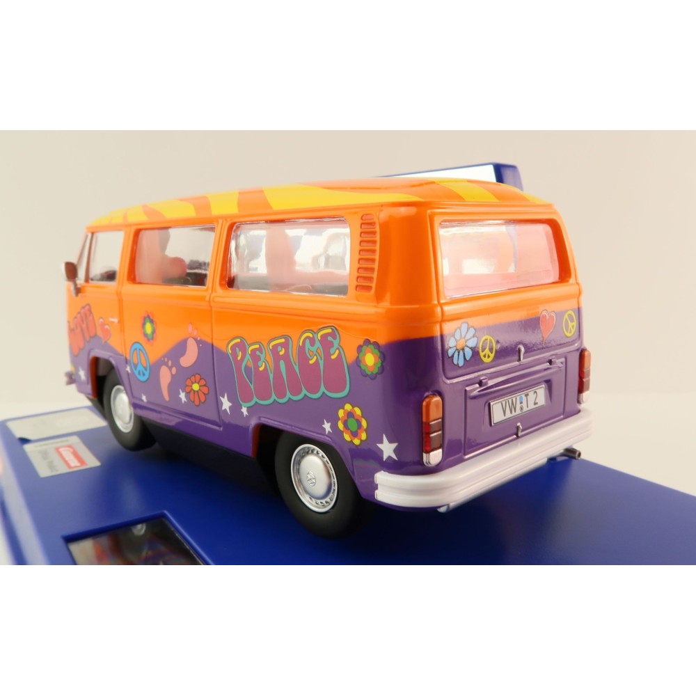 Carrera 31095 Digital 1:32 Volkswagen VW Bus Panel Van T2b Peace and Love Slot Car