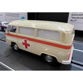 Carrera 32033 Digital 1:32 Volkswagen VW Bus Panel Van T2b  Ambulance Red Cross Slot Car