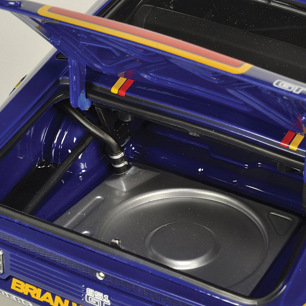 Classic Carlectables 18846 Ford XB Falcon GT 1976 Bathurst Carter / Winter - Scale 1:18