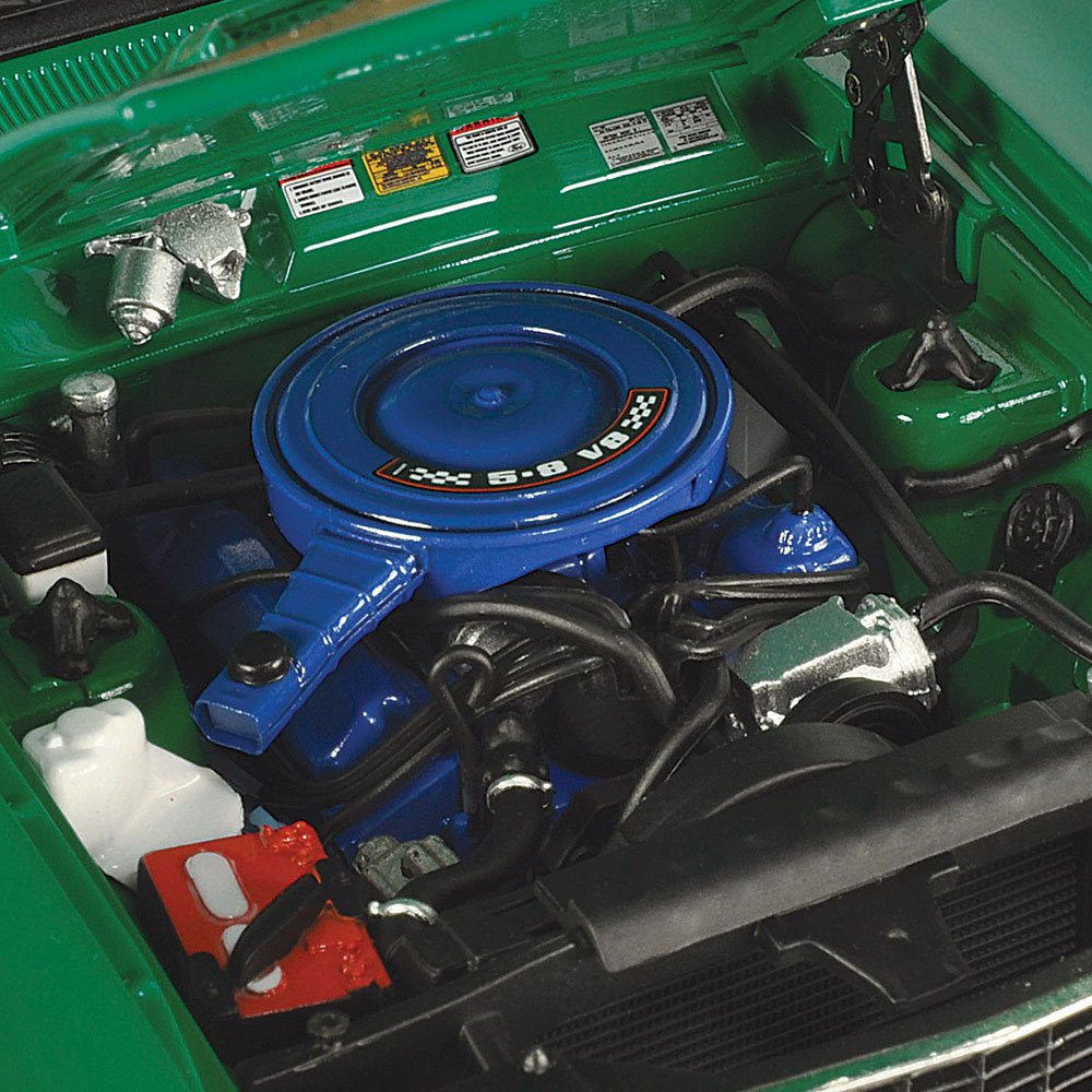 Classic Carlectables 18851 Ford XC Sundowner Panel Van Modena Green - Scale 1:18