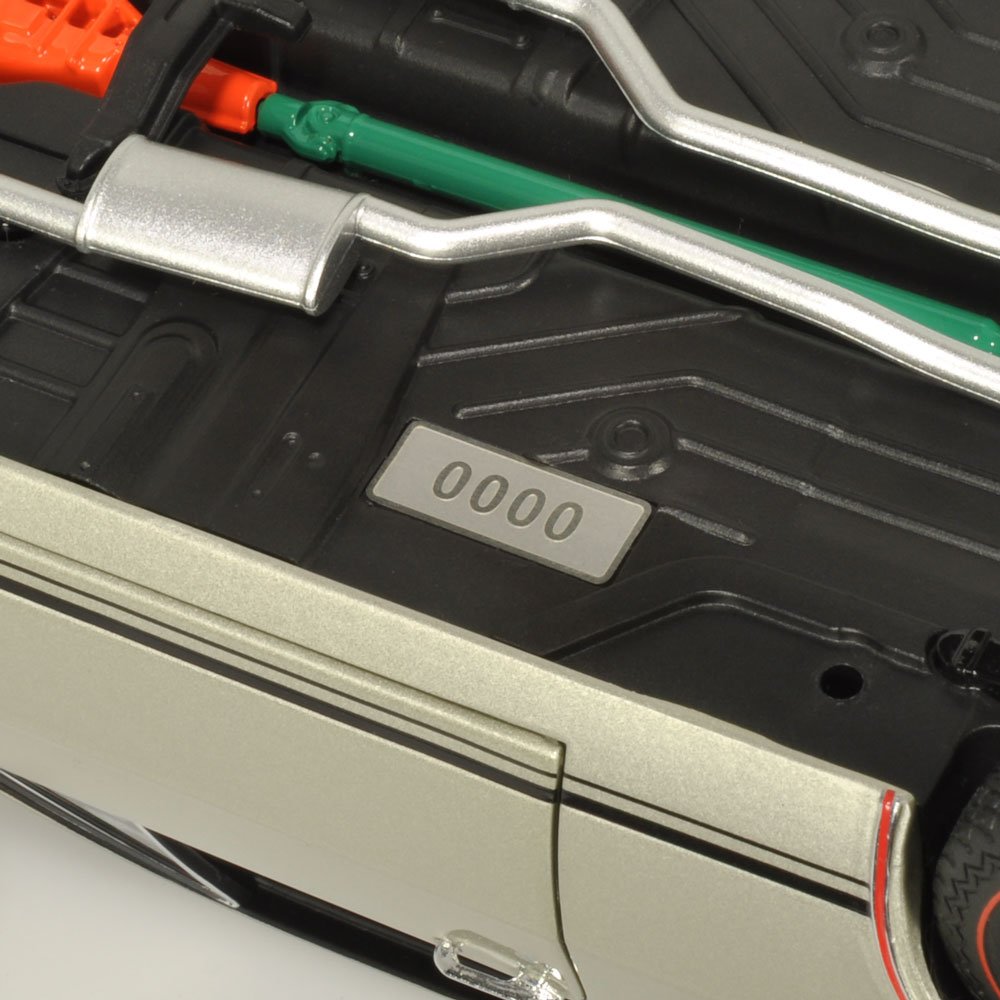 Classic Carlectables 18855 Holden HK GTS 327 Monaro Silver Mink - Scale 1:18