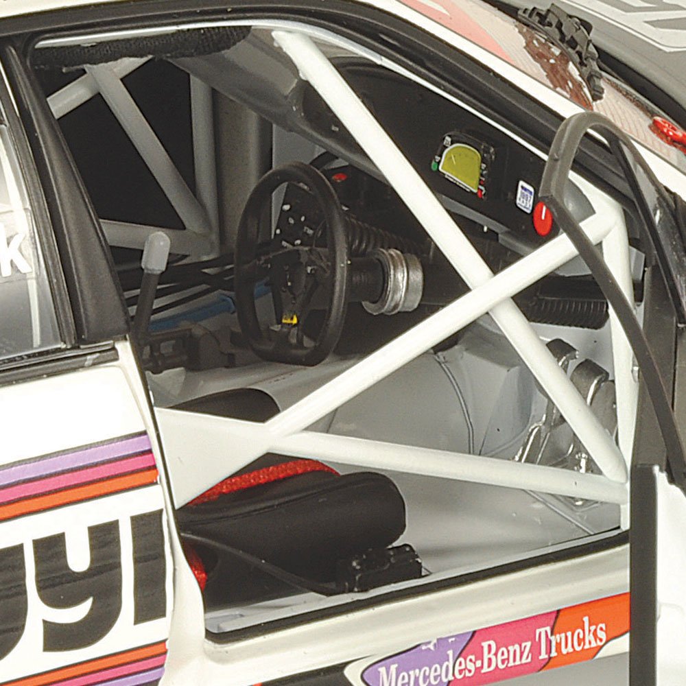 Classic Carlectables 18858 1:18 Holden VS Commodore WYNN’S 1997 Bathurst No 45 Hossack / Ellery Scale 1:18