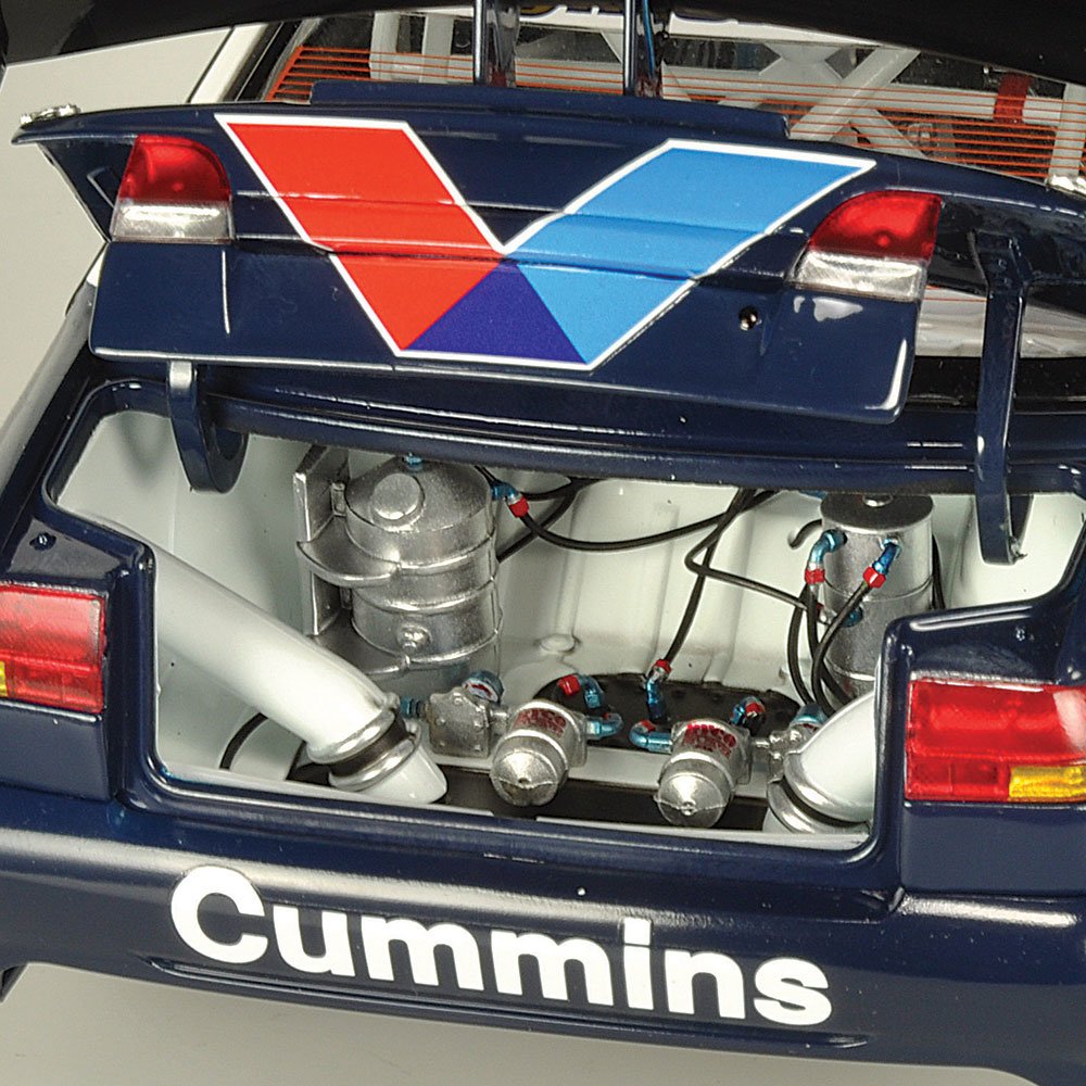 Classic Carlectables 18859 Holden VS Commodore 1999 Calder Park Winner Garth Tander No 34 - Scale 1:18