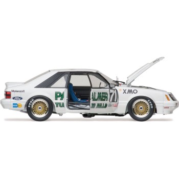 Classic Carlectables 18861 Ford Mustang GT - 1984 Bathurst - Dick Johnson Racing - Scale 1:18 