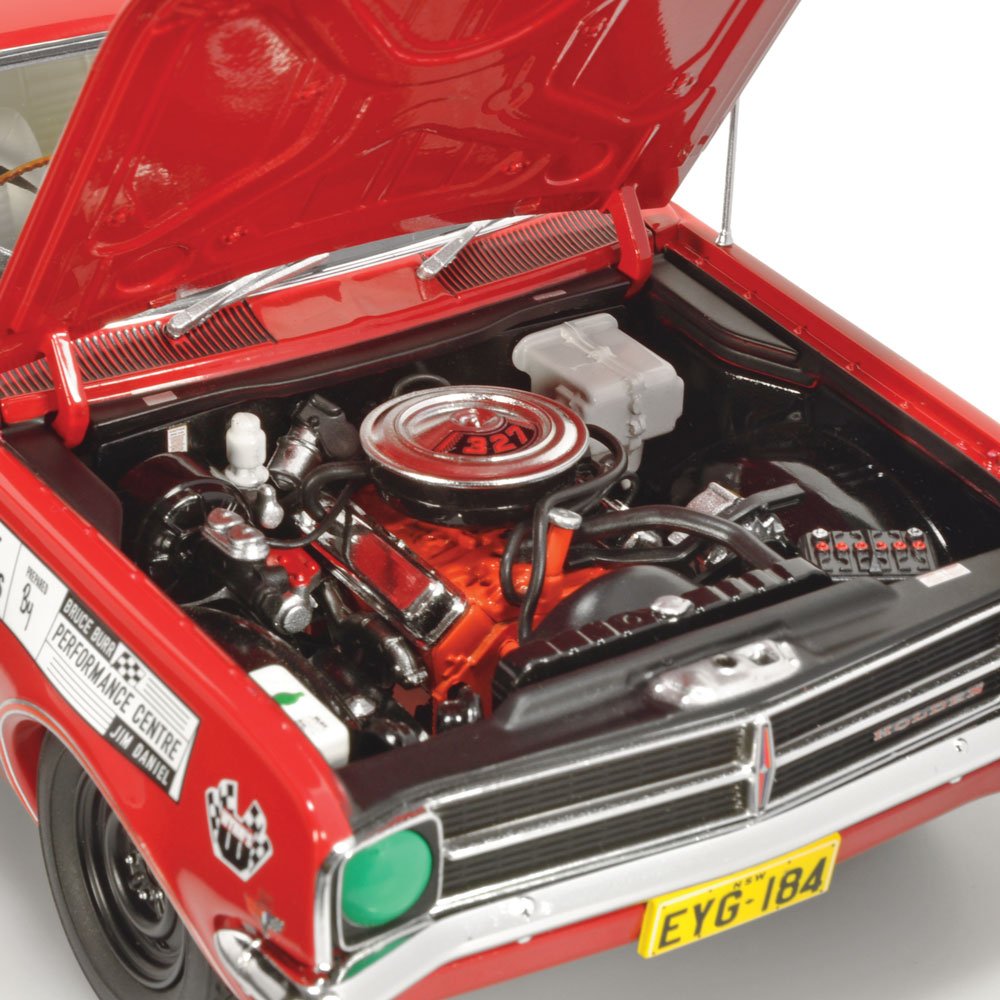 Classic Carlectables 18867 Holden HK Monaro GTS 327 -  The 1968 Bathurst Controversy - Scale 1:18  