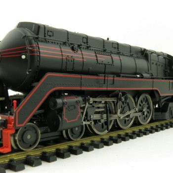 Australian Railway Models 87002 C38 Class Streamliner 4-6-2 'Pacific' Express Passenger Steam Locomotive #3803 - 1:87