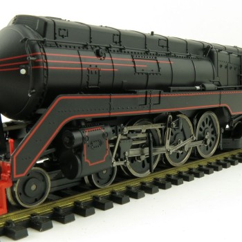 Australian Railway Models 87002 C38 Class Streamliner 4-6-2 'Pacific' Express Passenger Steam Locomotive #3803 - 1:87