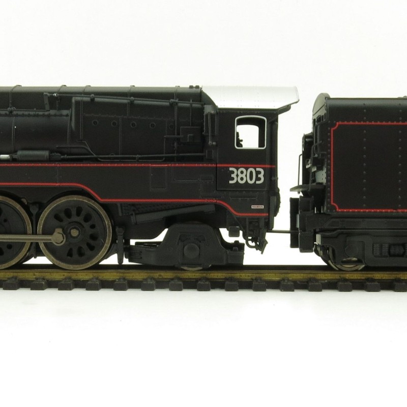 Australian Railway Models 87002 C38 Class Streamliner 4-6-2 'Pacific' Express Passenger Steam Locomotive #3803 - 1:87