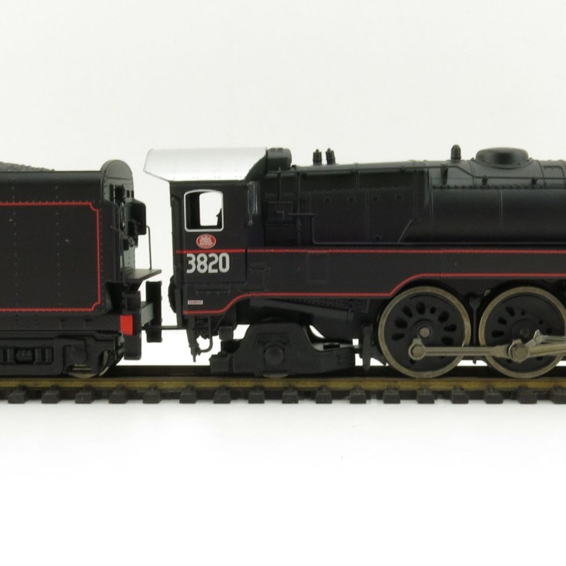Australian Railway Models 87003 C38 Class 4-6-2 'Pacific' Express Passenger Steam Locomotive #3820 Black Red Lining - 1:87