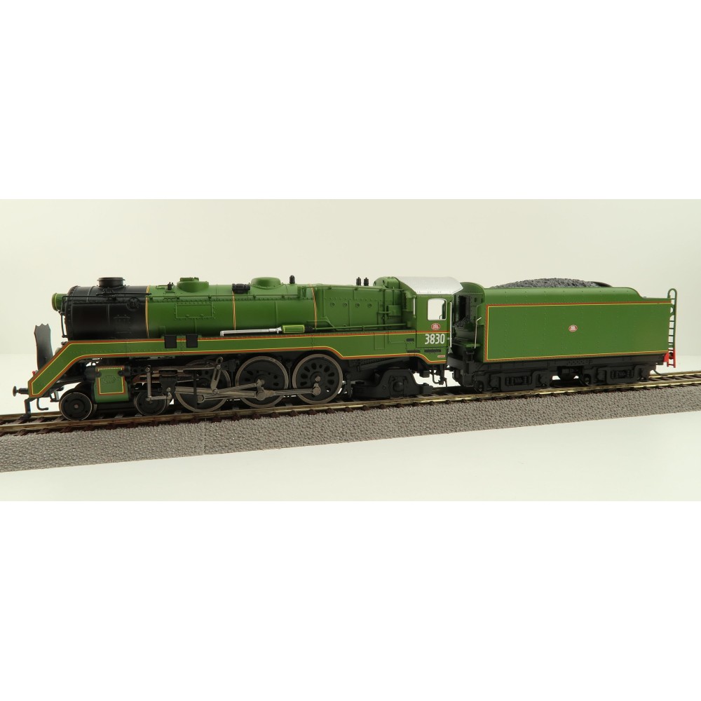 Australian Railway Models 87005 C38 Class 4-6-2 'Pacific' Express Passenger Steam Locomotive 3830 Spirit of Progress - 1:87