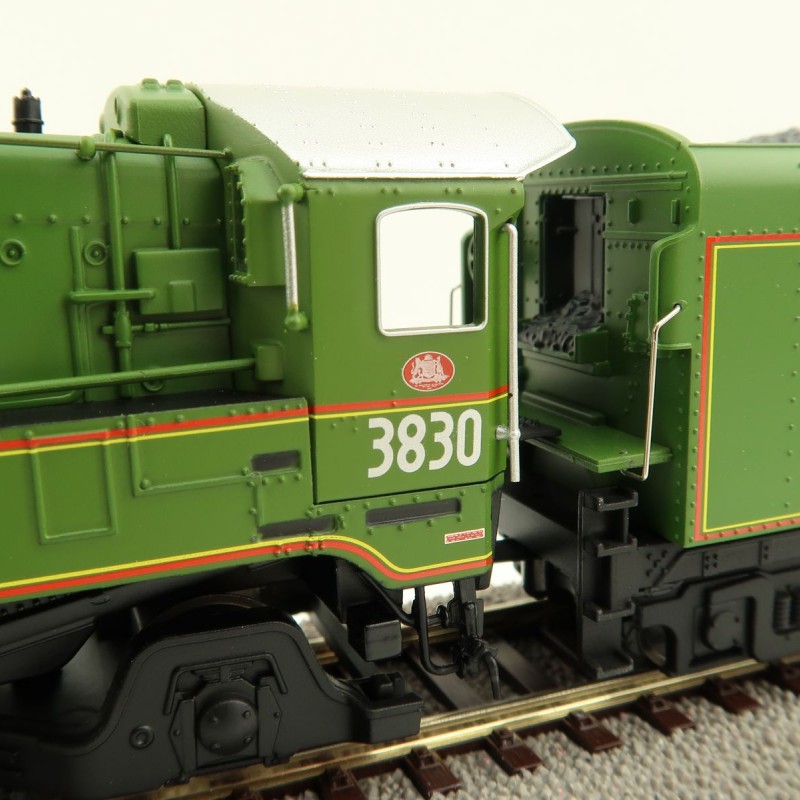 Australian Railway Models 87005 C38 Class 4-6-2 'Pacific' Express Passenger Steam Locomotive 3830 Spirit of Progress - 1:87