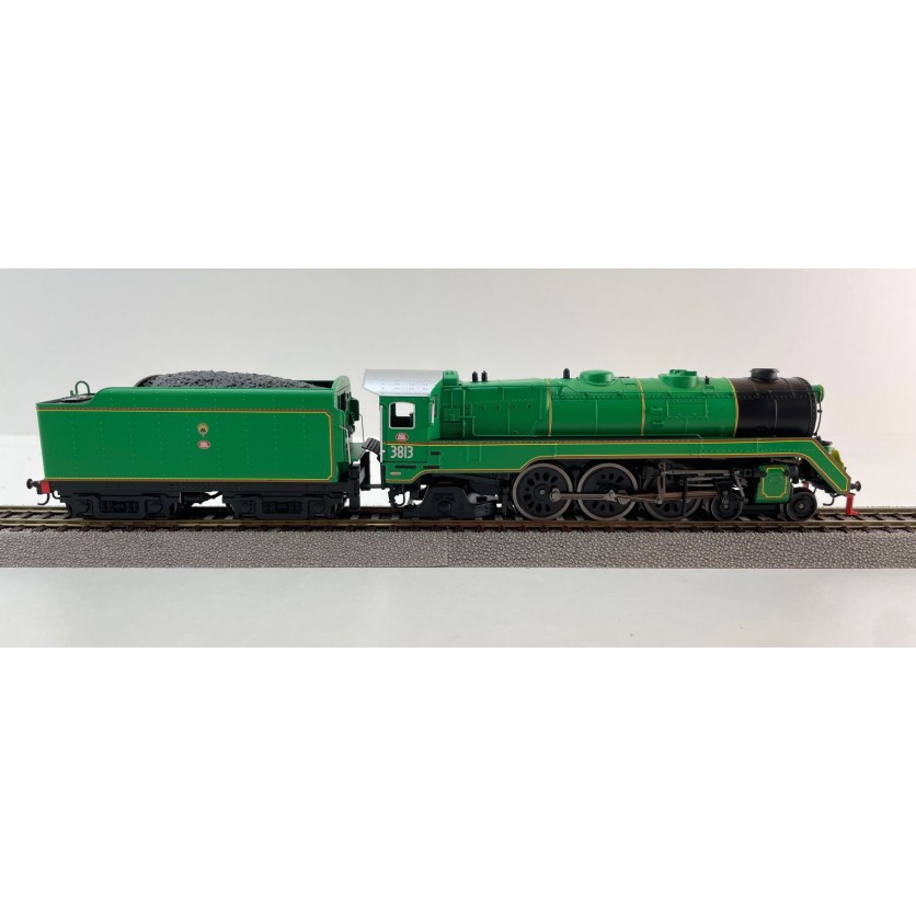 Australian Railway Models 87006 C38 Class 4-6-2 Pacific Express Passenger Steam Locomotive 3813 Western Endeavour - 1:87