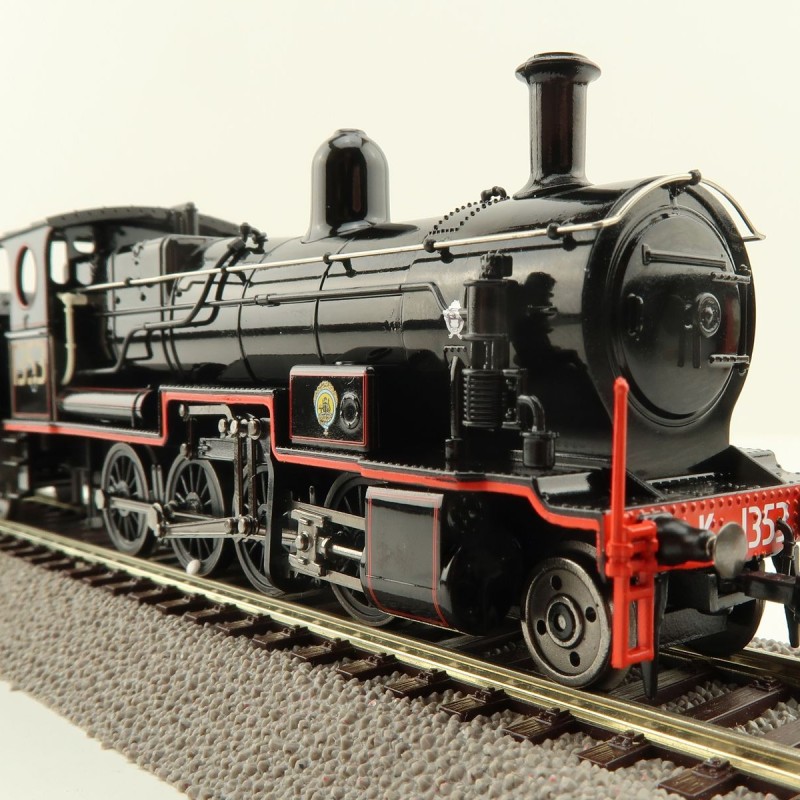 Australian Railway Models 87050 NSWGR D55 K Class 2-8-0 Consolidation Steam Locomotive - 1:87