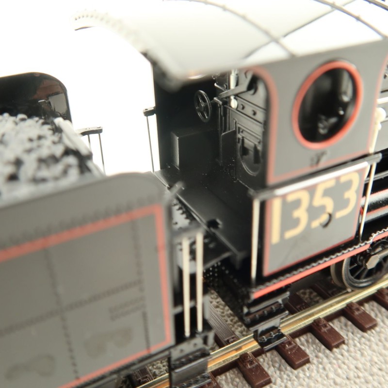 Australian Railway Models 87050 NSWGR D55 K Class 2-8-0 Consolidation Steam Locomotive - 1:87