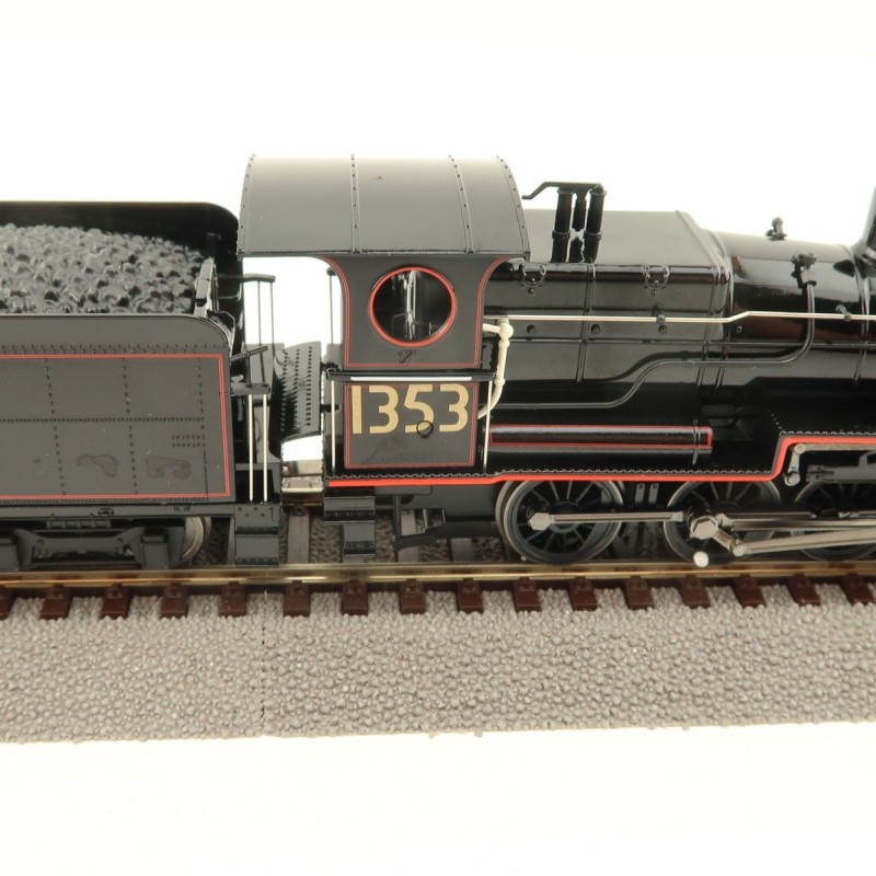 Australian Railway Models 87050 NSWGR D55 K Class 2-8-0 Consolidation Steam Locomotive - 1:87
