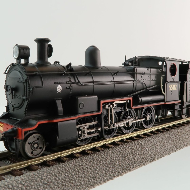 Australian Railway Models 87051 NSWGR D55 K Class 2-8-0 5502 Consolidation Steam Locomotive Oil Tender - 1:87
