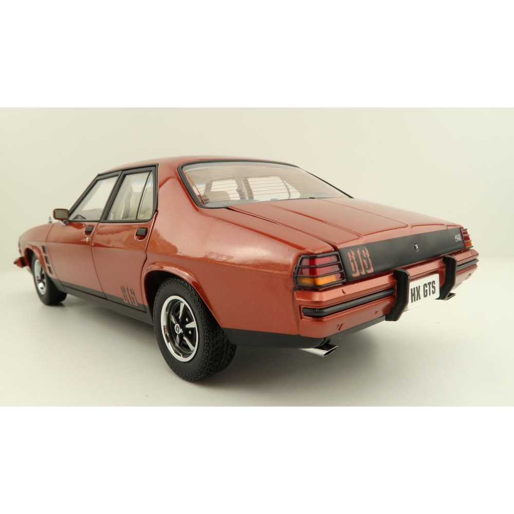 Classic Carlectables 18759 Holden HX Monaro Persian Sand Metallic - Scale 1:18
