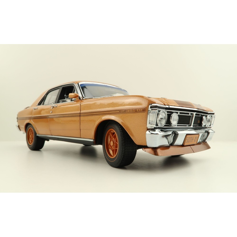 Classic Carlectables 18762 FORD XY FALCON GT-HO PHASE III 50TH ANNIVERSARY GOLD - Scale 1:18