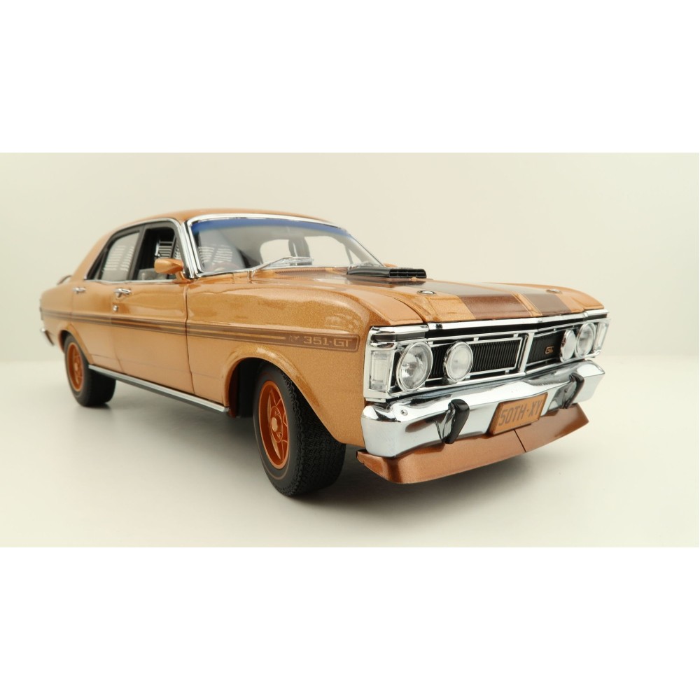 Classic Carlectables 18762 FORD XY FALCON GT-HO PHASE III 50TH ANNIVERSARY GOLD - Scale 1:18