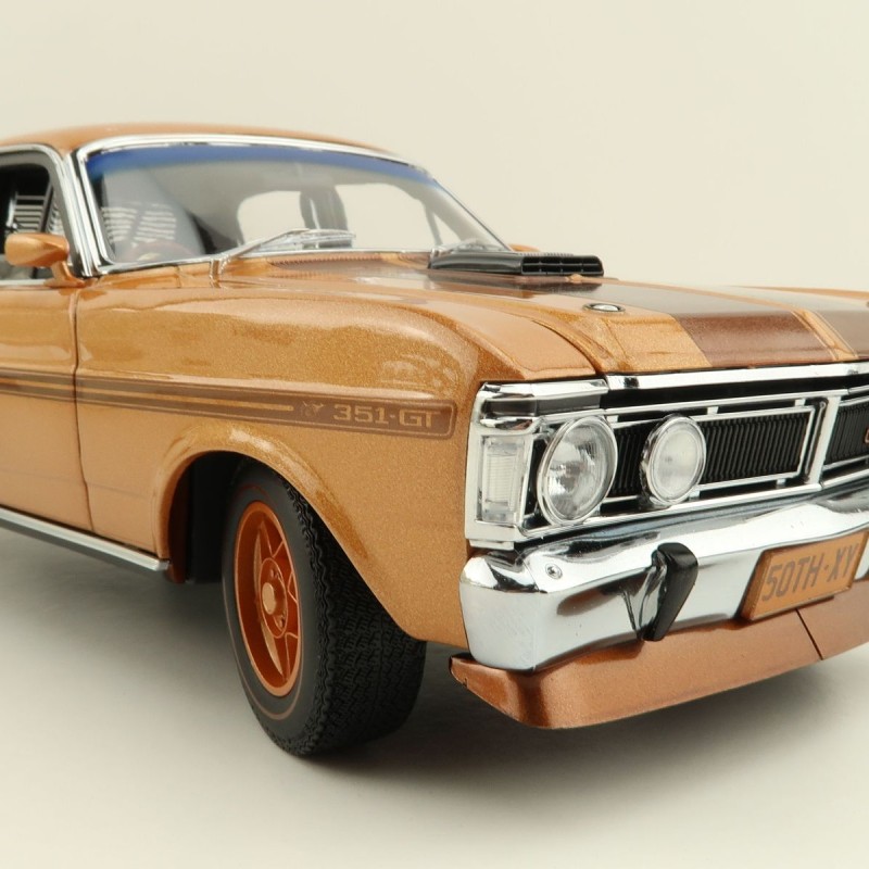 Classic Carlectables 18762 FORD XY FALCON GT-HO PHASE III 50TH ANNIVERSARY GOLD - Scale 1:18