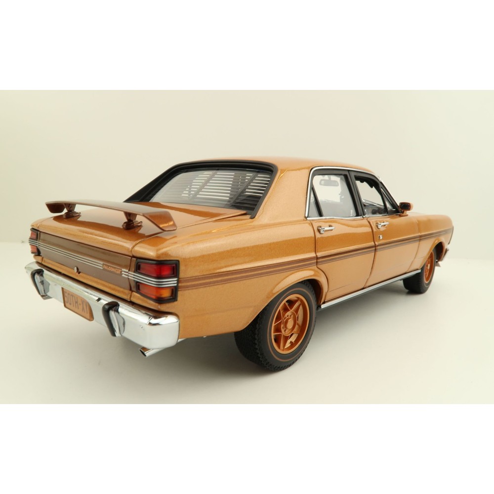 Classic Carlectables 18762 FORD XY FALCON GT-HO PHASE III 50TH ANNIVERSARY GOLD - Scale 1:18