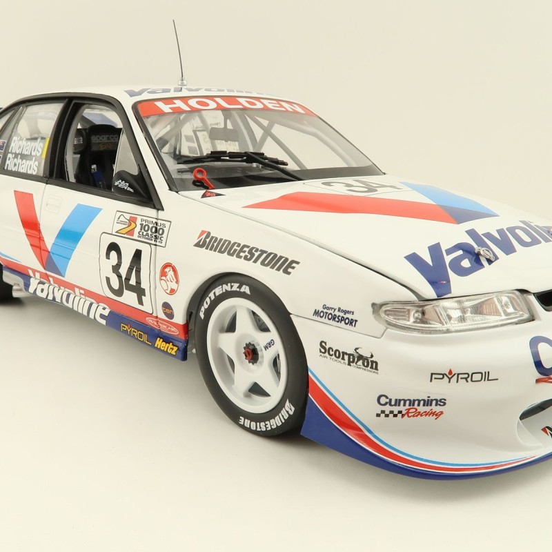 Classic Carlectables 18768 Holden VS Commodore 1997 Bathurst 2nd Place - Richards / Richards - Scale 1:18