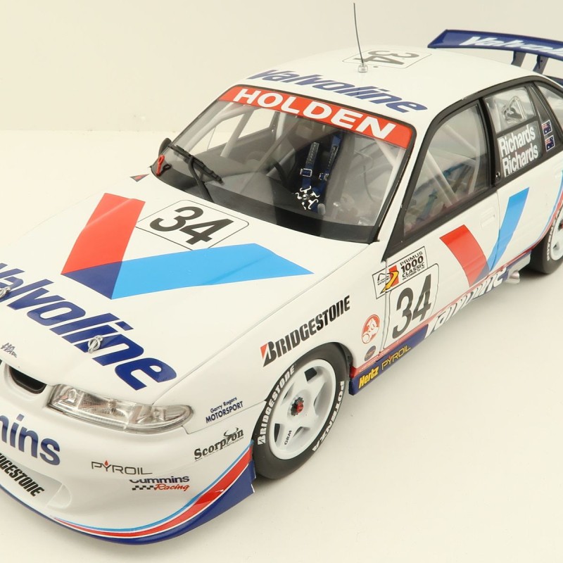 Classic Carlectables 18768 Holden VS Commodore 1997 Bathurst 2nd Place - Richards / Richards - Scale 1:18