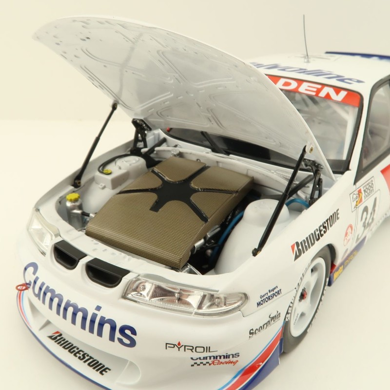 Classic Carlectables 18768 Holden VS Commodore 1997 Bathurst 2nd Place - Richards / Richards - Scale 1:18