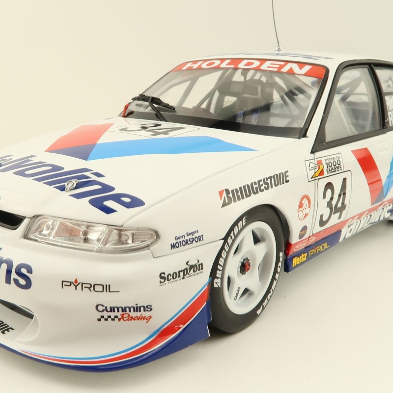 Classic Carlectables 18768 Holden VS Commodore 1997 Bathurst 2nd Place - Richards / Richards - Scale 1:18