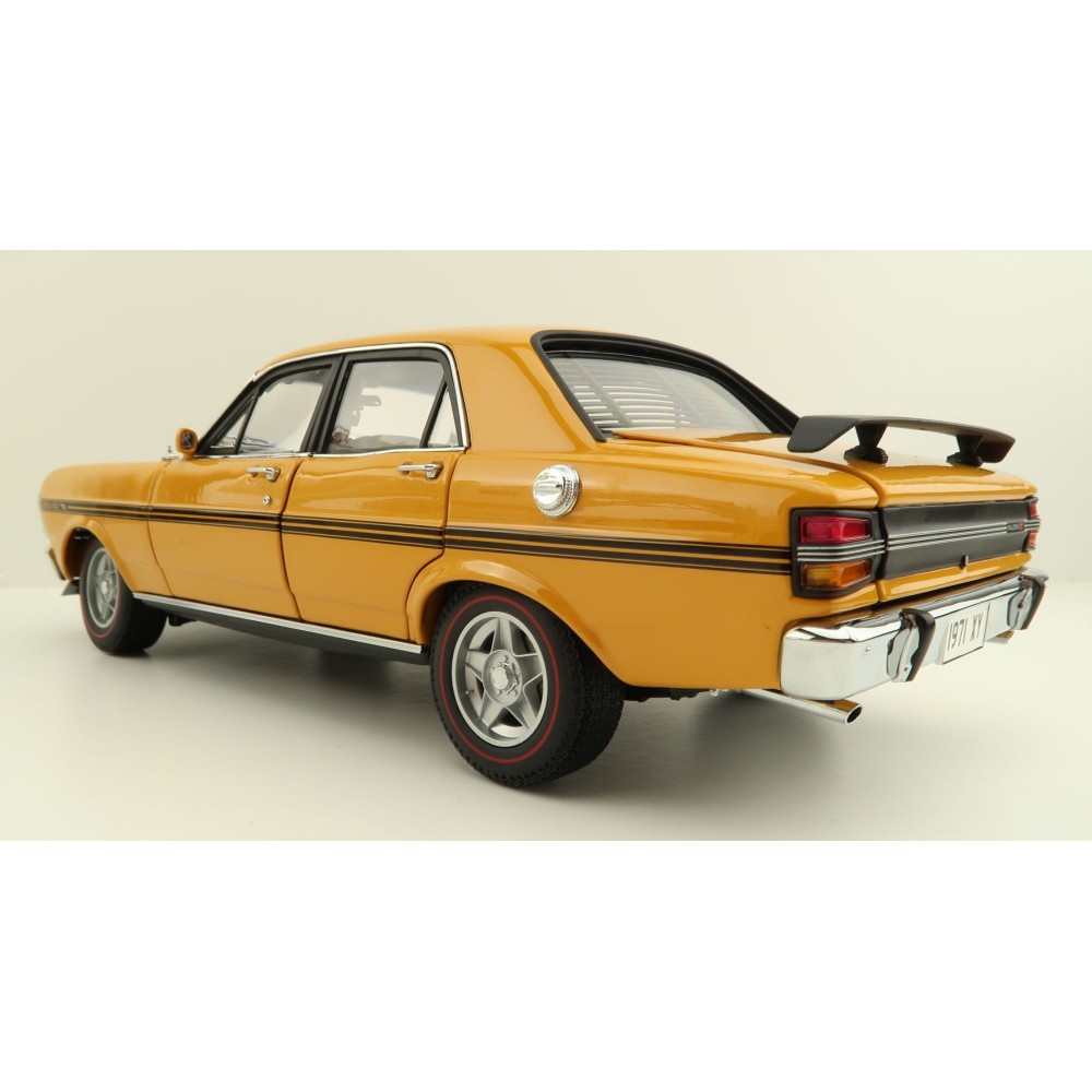 Classic Carlectables 18769 Ford XY Falcon Phase III GTHO Yellow Ochre - Scale 1:18