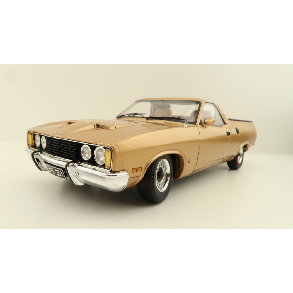 Classic Carlectables 18771 Ford XC Falcon Ute GS Desert Haze - Scale 1:18