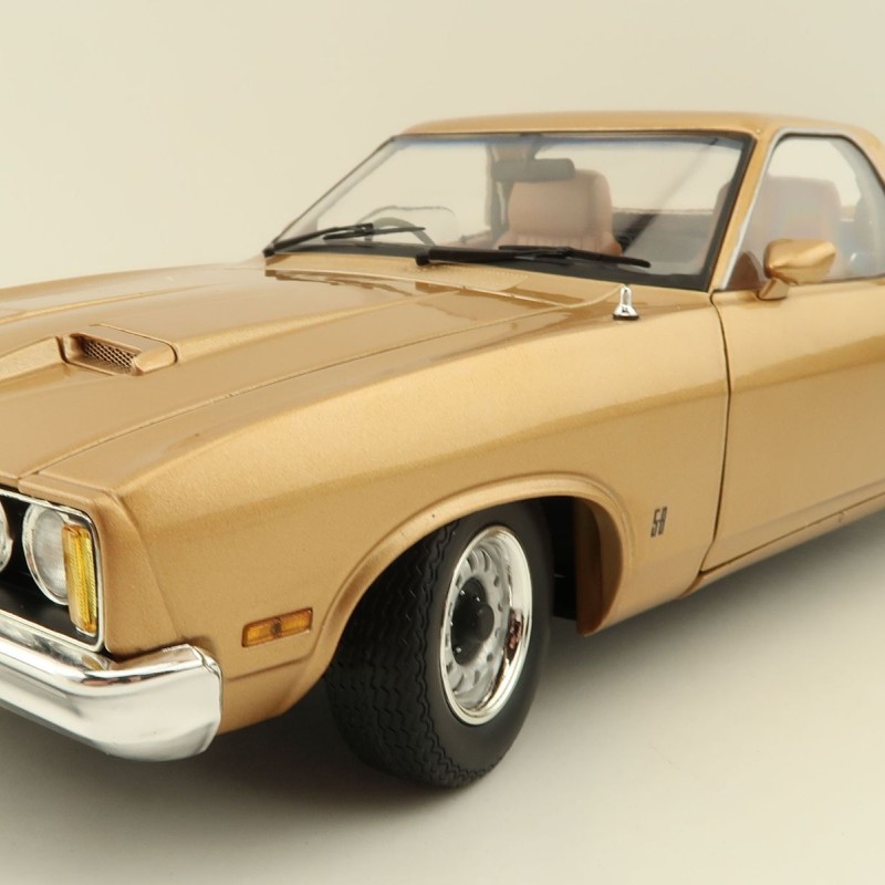 Classic Carlectables 18771 Ford XC Falcon Ute GS Desert Haze - Scale 1:18