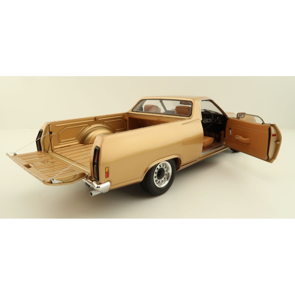 Classic Carlectables 18771 Ford XC Falcon Ute GS Desert Haze - Scale 1:18