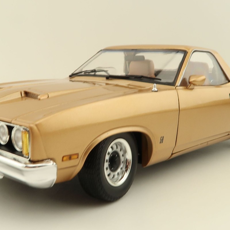 Classic Carlectables 18771 Ford XC Falcon Ute GS Desert Haze - Scale 1:18