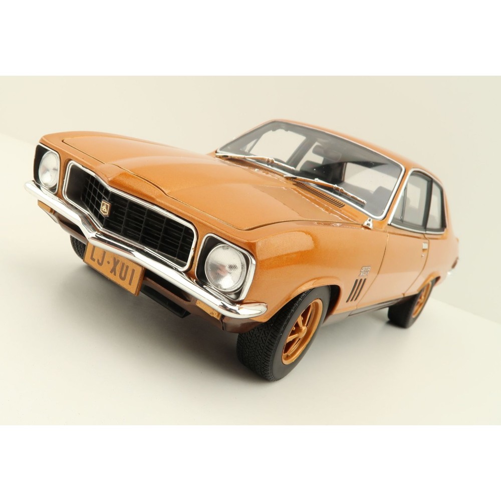 Classic Carlectables 18777 Holden Torana LJ GTR XU-1 - 50 th Anniversary - Scale 1:18