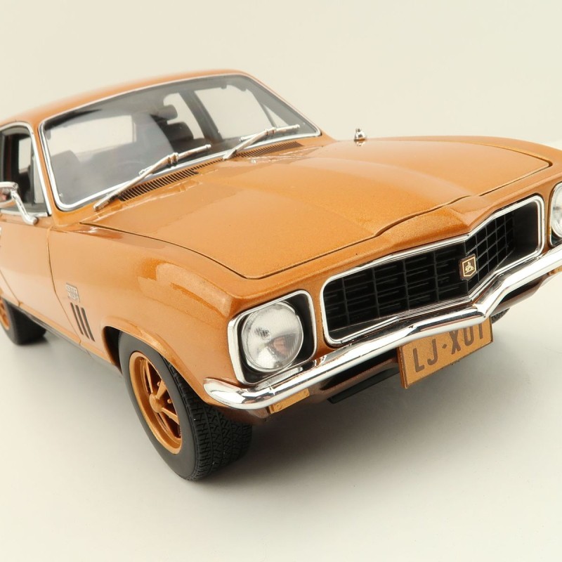 Classic Carlectables 18777 Holden Torana LJ GTR XU-1 - 50 th Anniversary - Scale 1:18