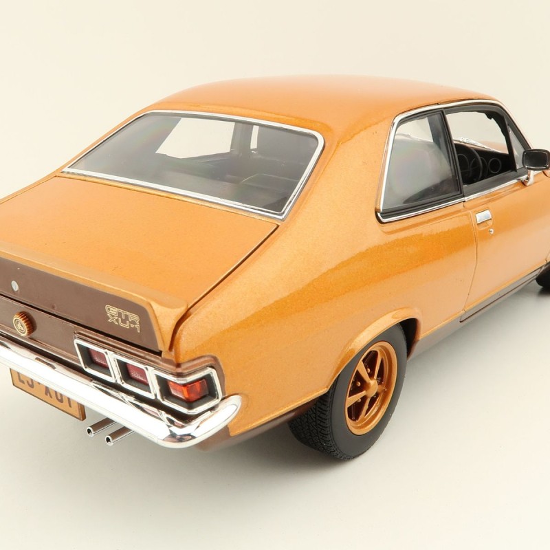 Classic Carlectables 18777 Holden Torana LJ GTR XU-1 - 50 th Anniversary - Scale 1:18