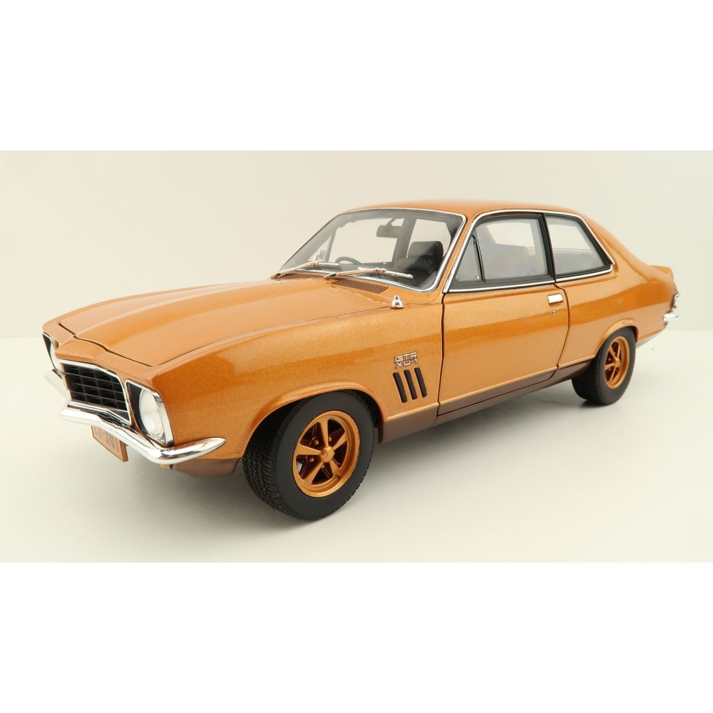 Classic Carlectables 18777 Holden Torana LJ GTR XU-1 - 50 th Anniversary - Scale 1:18
