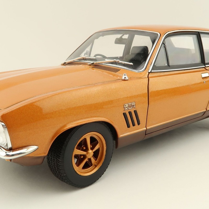 Classic Carlectables 18777 Holden Torana LJ GTR XU-1 - 50 th Anniversary - Scale 1:18