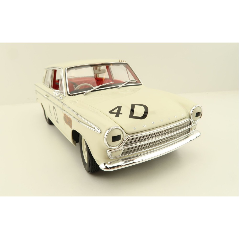 Classic Carlectables 18778 - Ford Cortina GT 500 1965 Bathurst Second Place McPhee / Mulholland - Scale 1:18