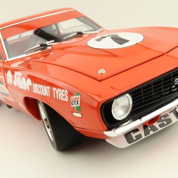 Classic Carlectables 18786 Chevrolet Camaro 1972 ATCC Round 1 Symmons Plains 2nd Place - Scale 1:18