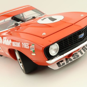 Classic Carlectables 18786 Chevrolet Camaro 1972 ATCC Round 1 Symmons Plains 2nd Place - Scale 1:18