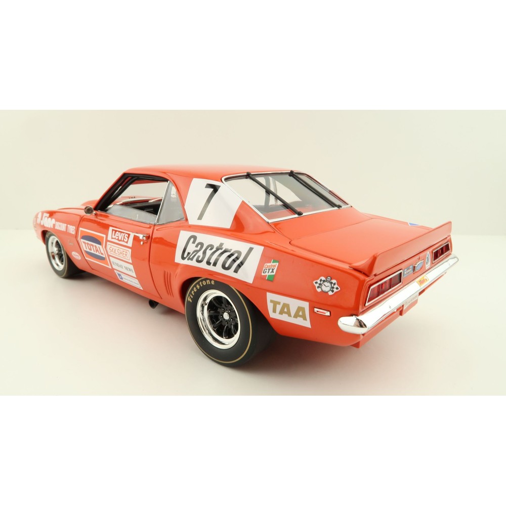 Classic Carlectables 18786 Chevrolet Camaro 1972 ATCC Round 1 Symmons Plains 2nd Place - Scale 1:18