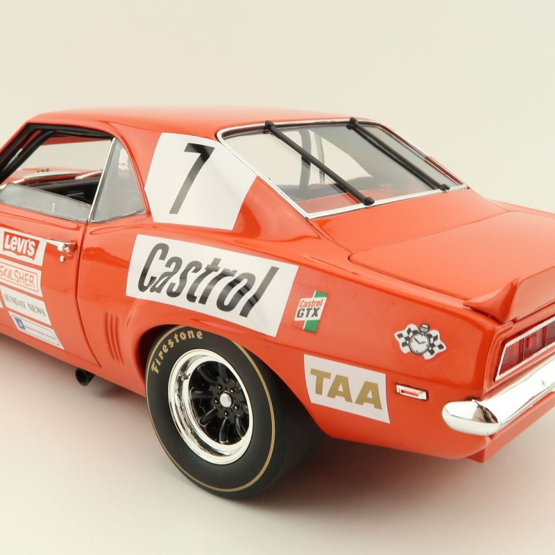 Classic Carlectables 18786 Chevrolet Camaro 1972 ATCC Round 1 Symmons Plains 2nd Place - Scale 1:18