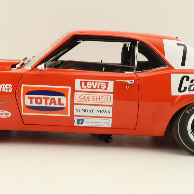 Classic Carlectables 18786 Chevrolet Camaro 1972 ATCC Round 1 Symmons Plains 2nd Place - Scale 1:18