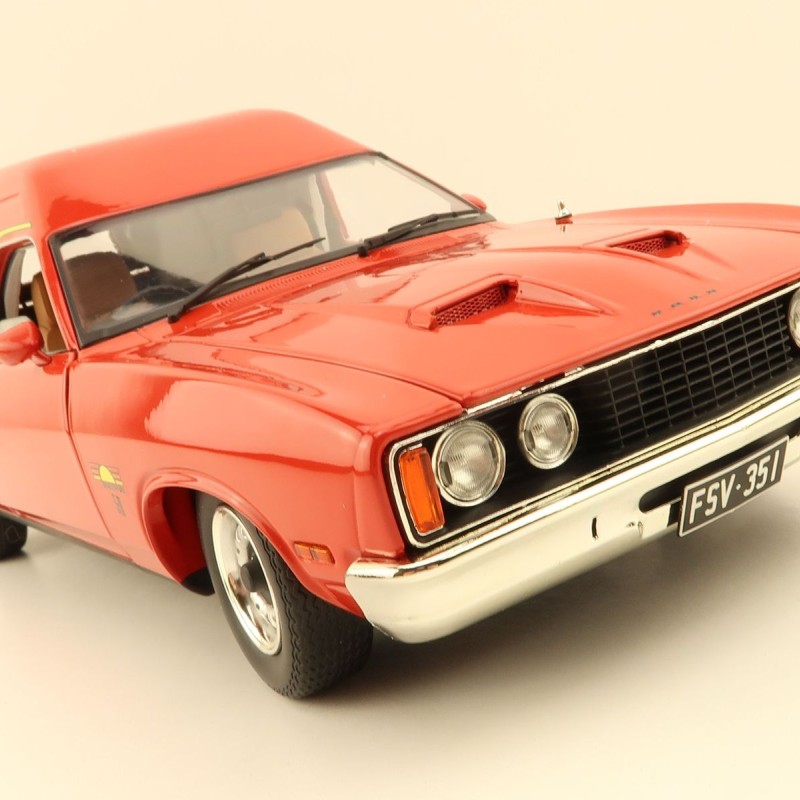 Classic Carlectables 18792 Ford XC Sundowner Panel Van Flame Red - Scale 1:18