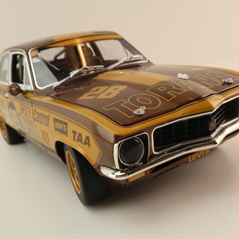 Classic Carlectables 18795 Holden LJ Torana GTR XU-1 1972 Bathurst winner Peter Brock 50th Anniversary Gold Livery - Scale 1:18